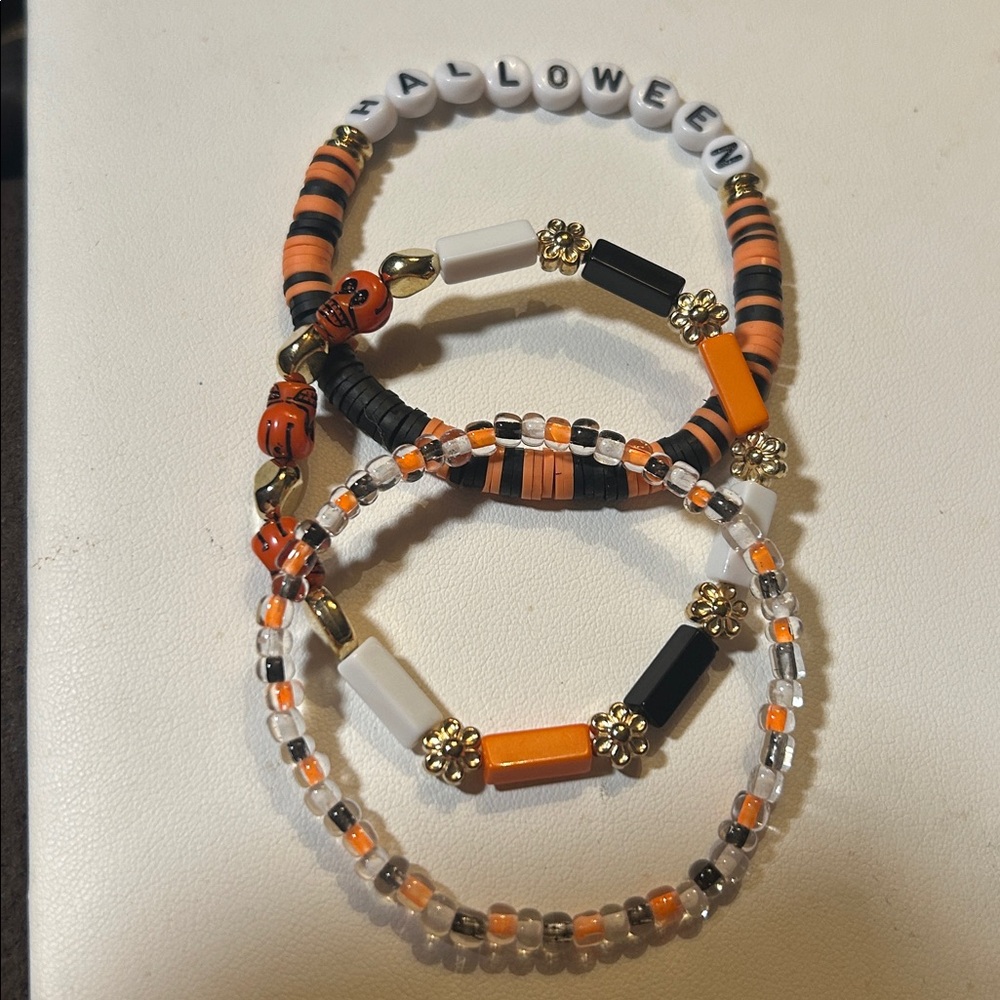 Handmade Beaded set Halloween Bracelets 🎃👻💀
